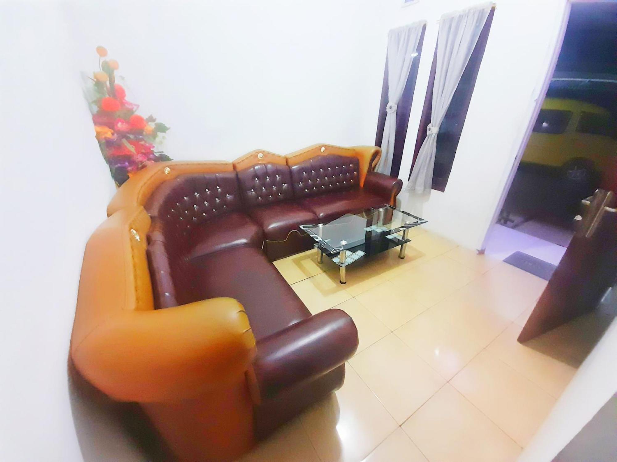 Baronda Guest House 索龙 外观 照片