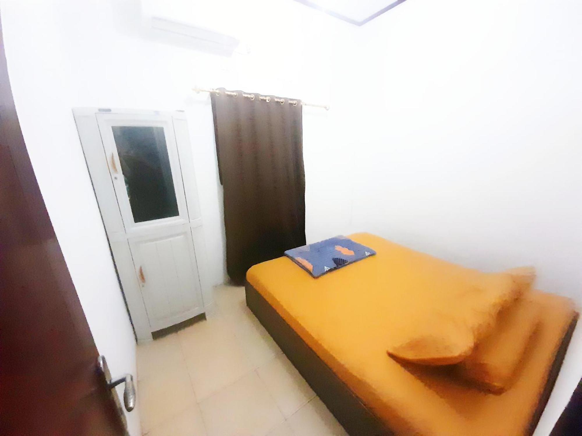 Baronda Guest House 索龙 外观 照片