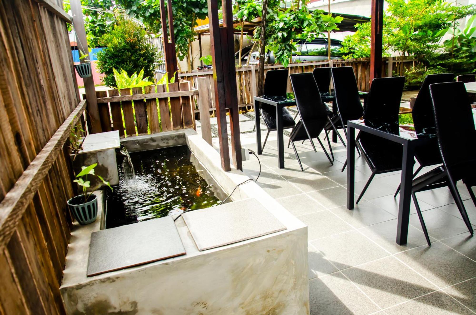 Baronda Guest House 索龙 外观 照片
