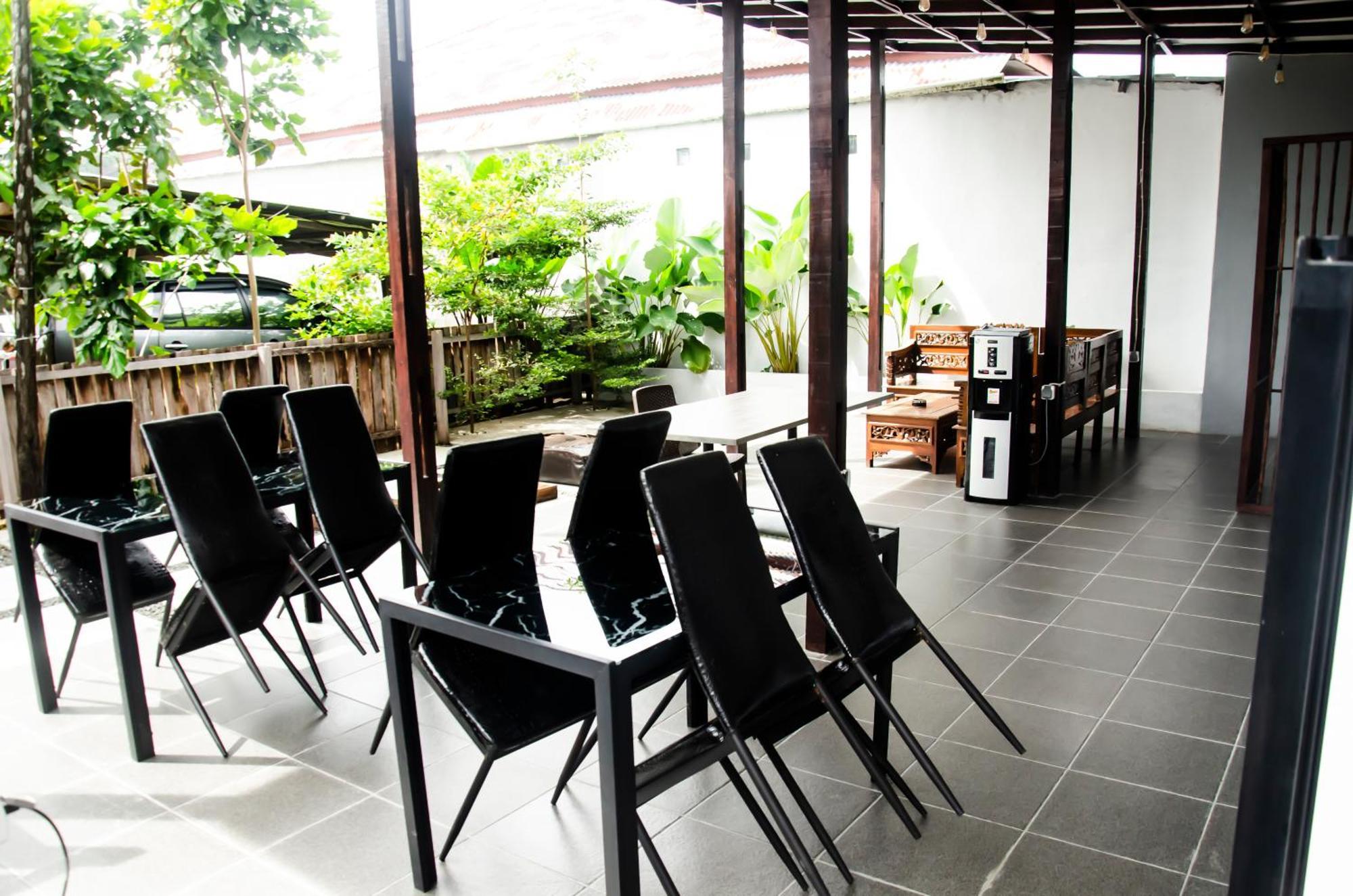 Baronda Guest House 索龙 外观 照片