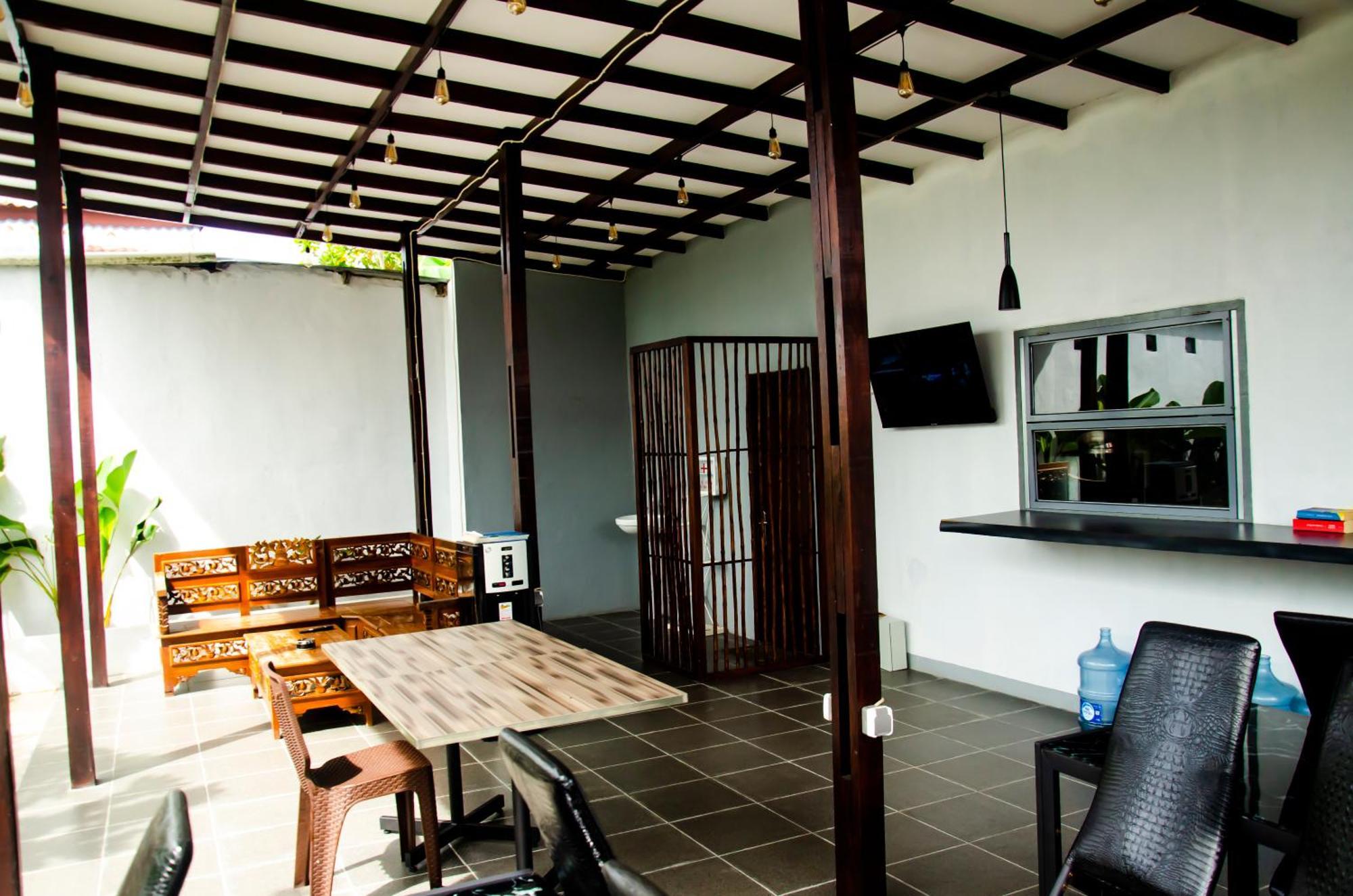 Baronda Guest House 索龙 外观 照片